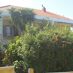 Lorenzo House 3* Ласси
