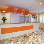 Lorenzo House Апарт-отель Ласси