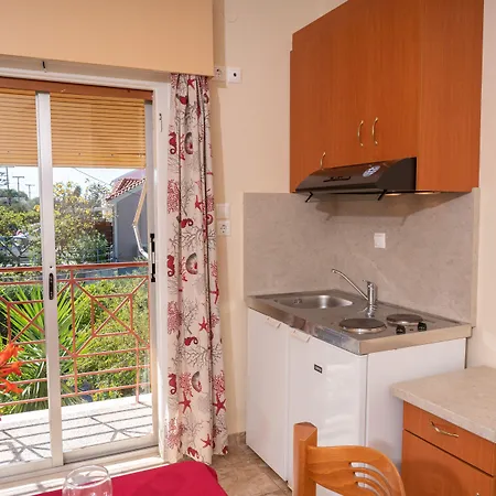 Lorenzo House لاسي