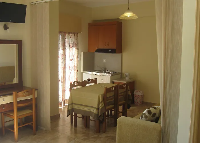 Lorenzo House 3*