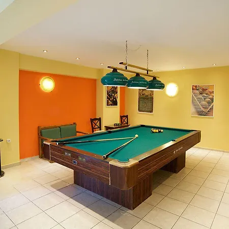 Lorenzo House Apart Otel 3*