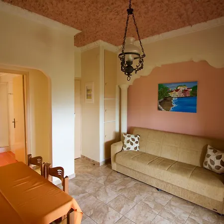 Apart Otel Lorenzo House Lassi (Kefalonia)