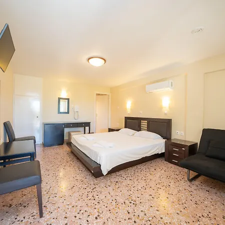 Lorenzo House 3* Lászi
