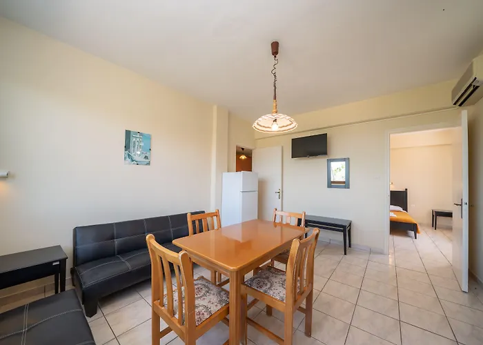 Lorenzo House 3*