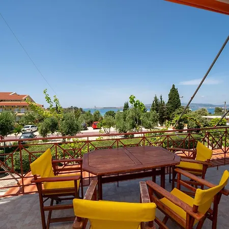 Lejlighedshotel Lorenzo House Lassi (Kefalonia)